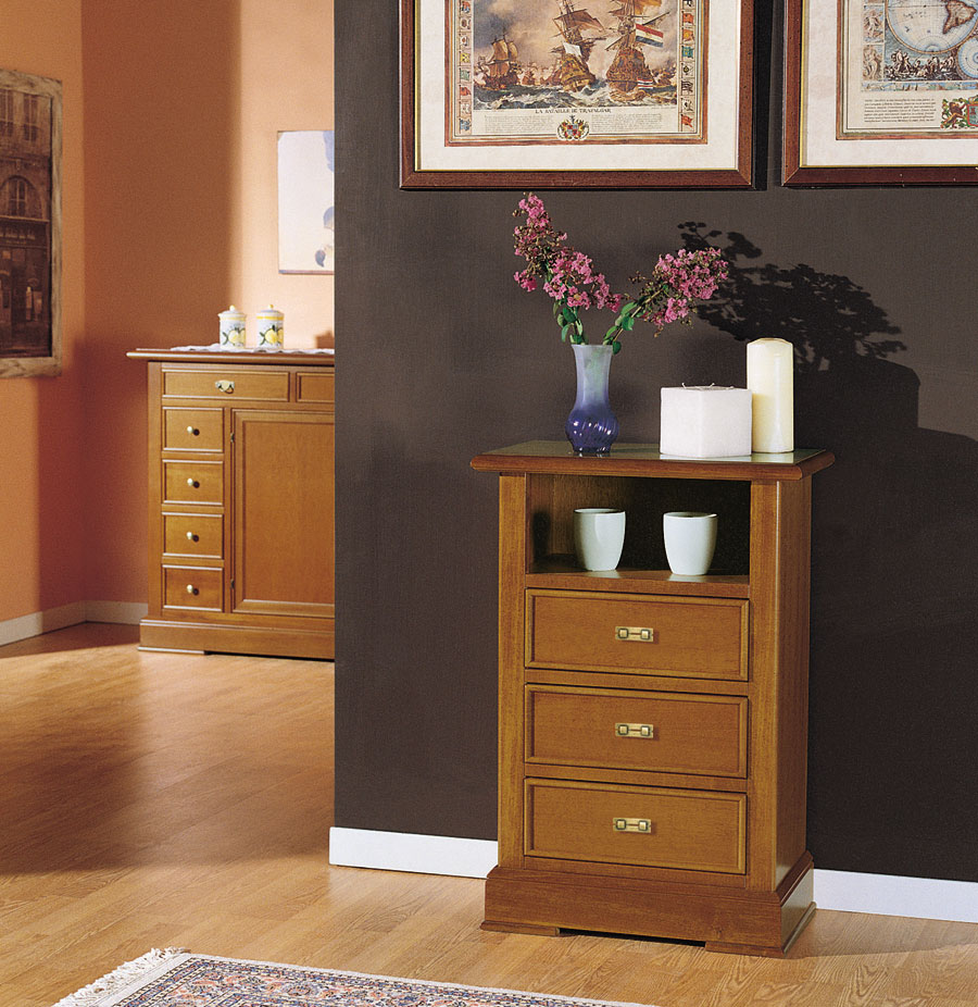 Classic wooden bedside table ACTOUSUS - Image 4