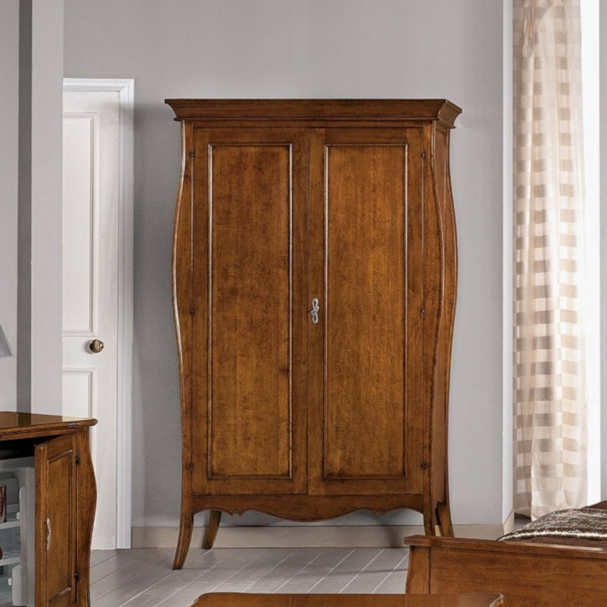 Armadio per camera da letto sagomato in legno due ante