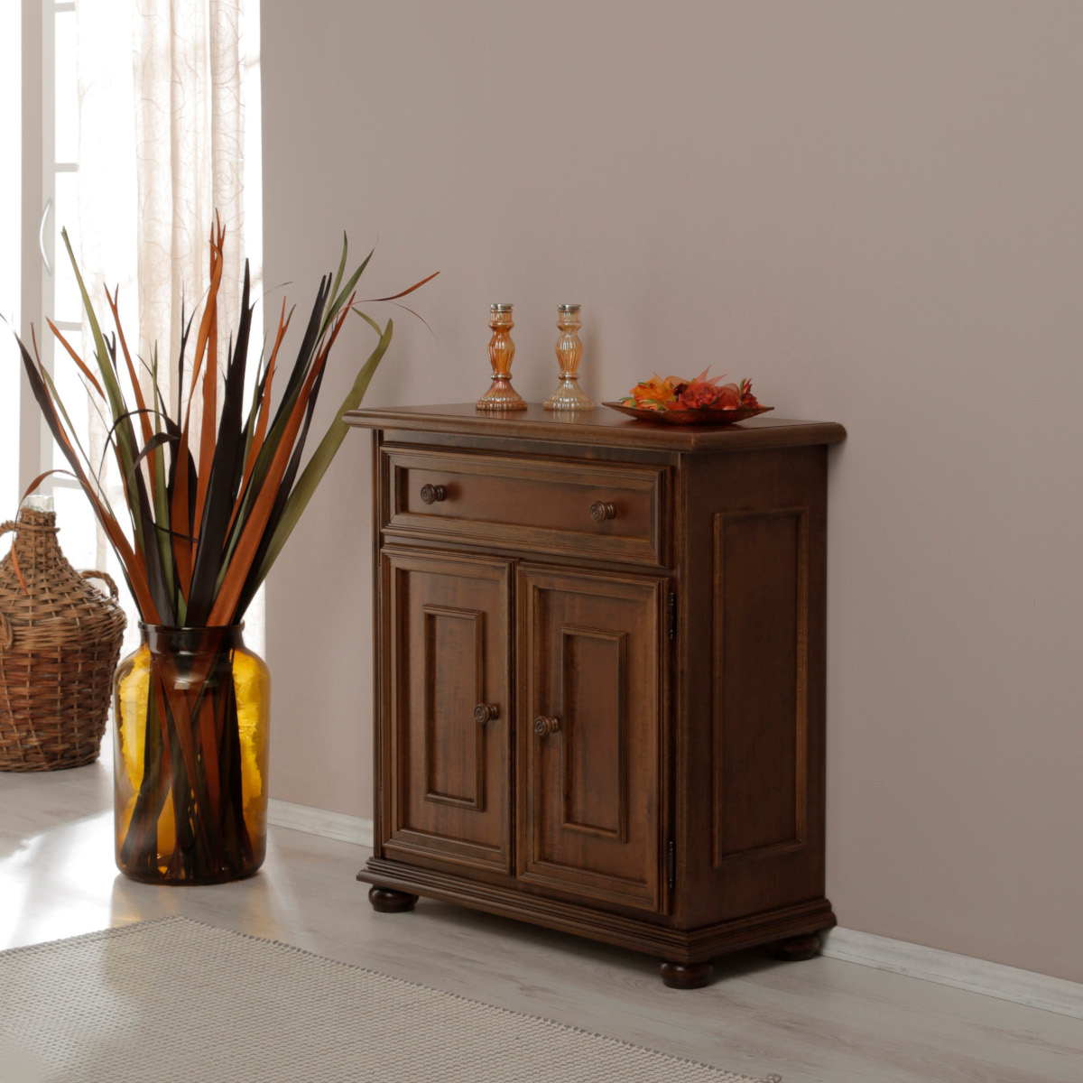 Credenzina classica in legno due porte un cassetto in noce
