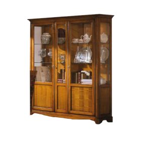 Cristalliera classica in legno con due ante in noce chiaro effetto tarlato
