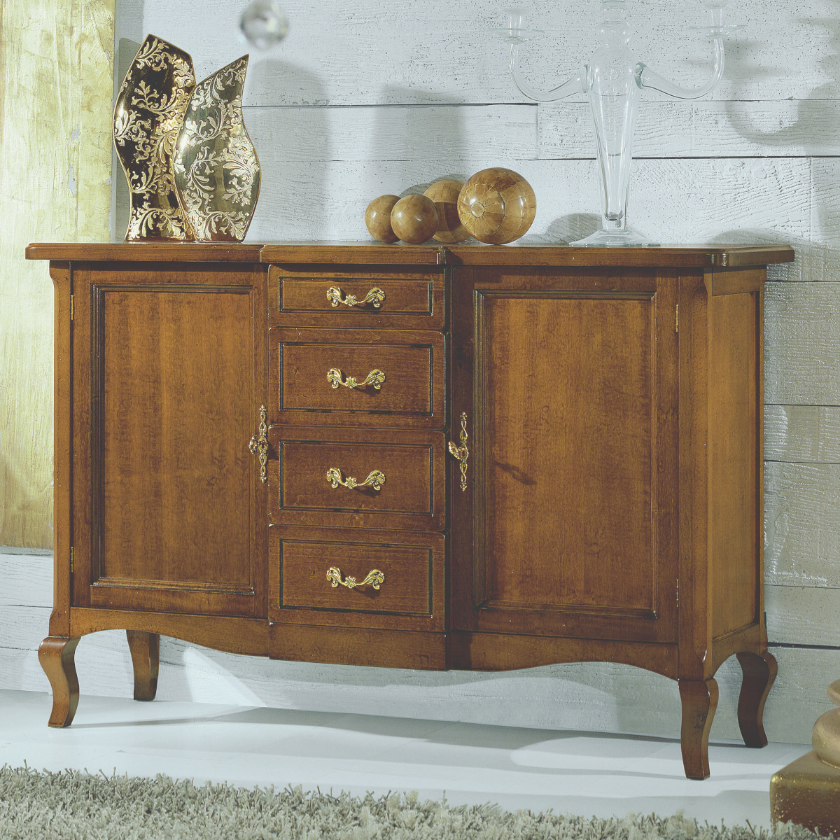 Italian classic sideboard in Provencial style in walnut