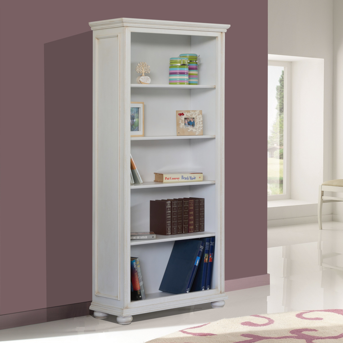 Libreria artigianale classica in legno laccato bianco anticato