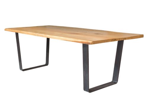 Tavolo in legno massello moderno