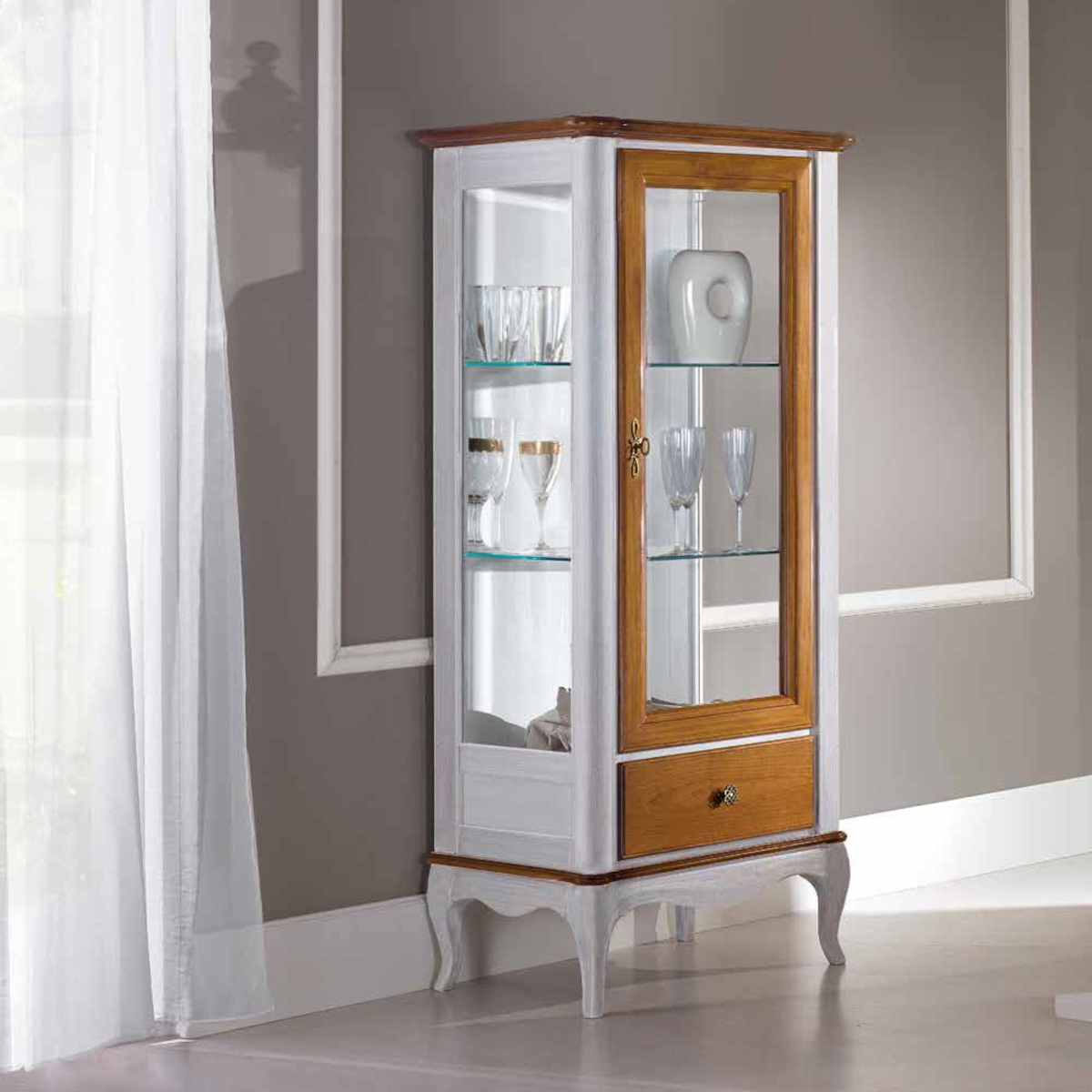 Vetrinetta media altezza classica provenzale in legno una porta un cassetto