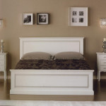 Camera da letto classica in legno massello